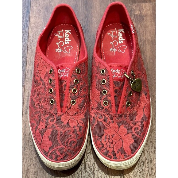 Taylor Swift x Keds Red Lace Overlay w/ Guitar Pick Charm Size 7.5 EUC!!! - Picture 1 of 8